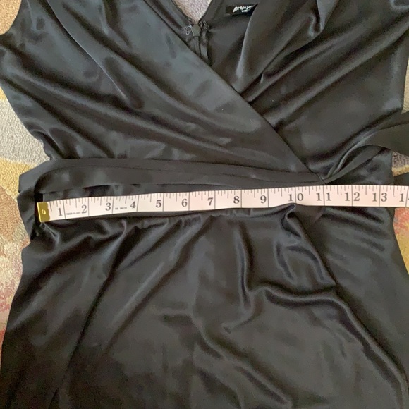 VINTAGE BETSEY JOHNSON BLACK DRESS NWT SIZE M - Picture 5 of 8